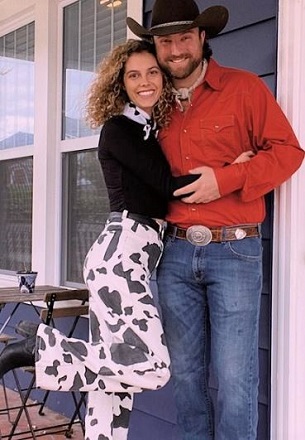 Creative Couples Costumes Cow and Cowboy