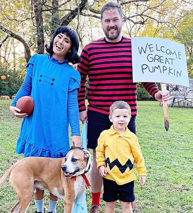 Creative Family Halloween Costumes Charlie Brown and The Great Pumpkin