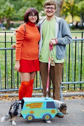 Family and Couples Halloween Costumes with Dog Scooby Doo