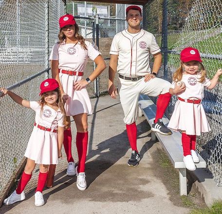 family of 4 Halloween Costumes a League of Their Own