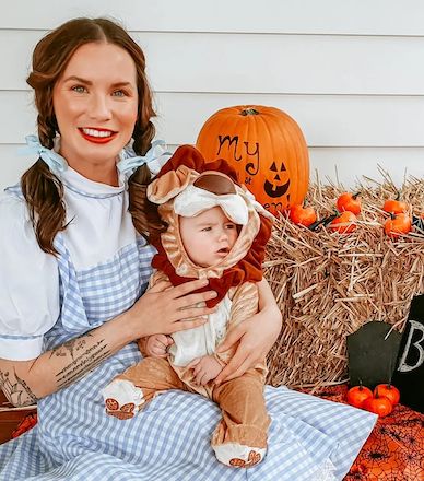 Mom and Baby Halloween Costumes Dorothy and the Cowardly Lion Wizard of Oz