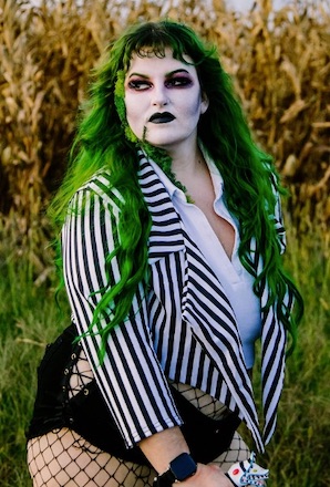 Plus Size Beetlejuice Costume DIY