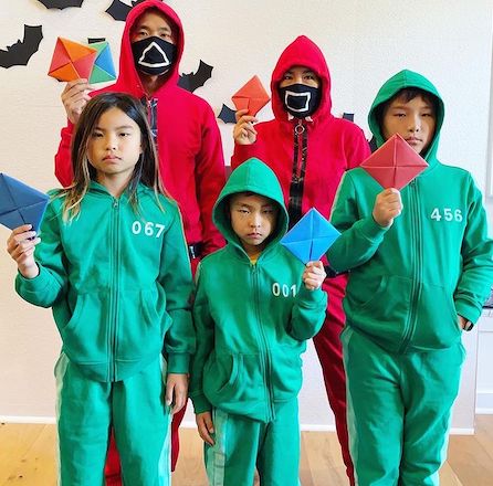 Family of 5 Halloween Costumes Squid Games