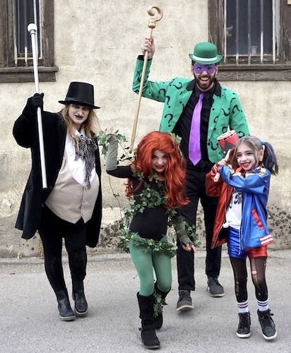 Family of 4 Halloween Costumes Batman Villains