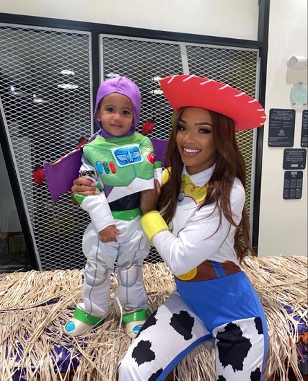 Mom and Son Halloween Costumes Jessie and Buzz Lightyear