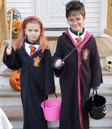 Sibling Halloween Costumes Hermione and Harry Potter