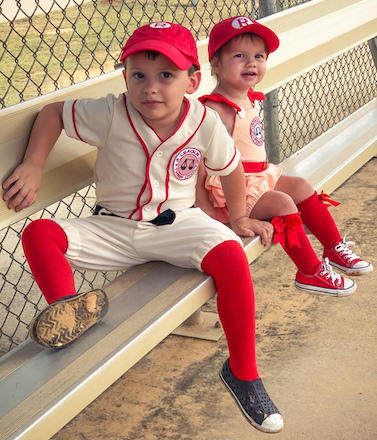 Sibling Halloween Costumes a League Of Their Own