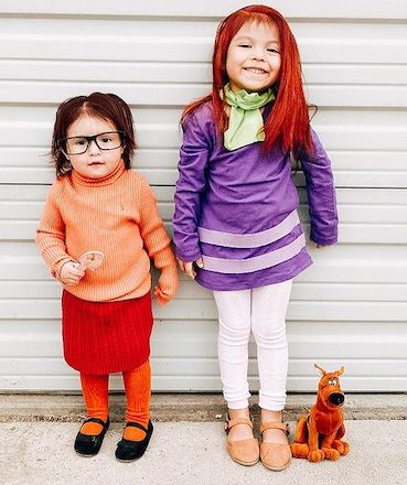 Sibling Halloween Costumes Velma and Daphne