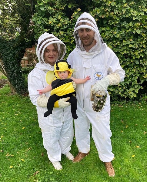 Family and Baby Halloween Costumes Beekeepers and Bee
