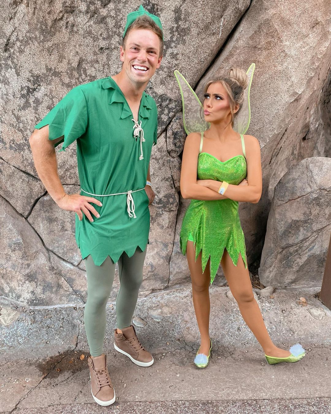 Cute Couples Costumes Peter Pan and Tinker Bell