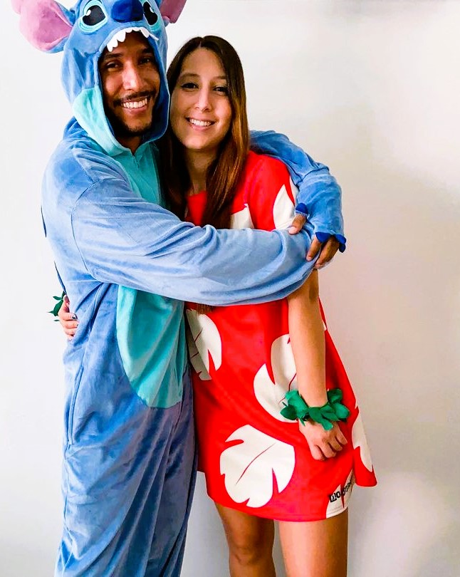 Cute Disney couple costumes Lilo and Stitch