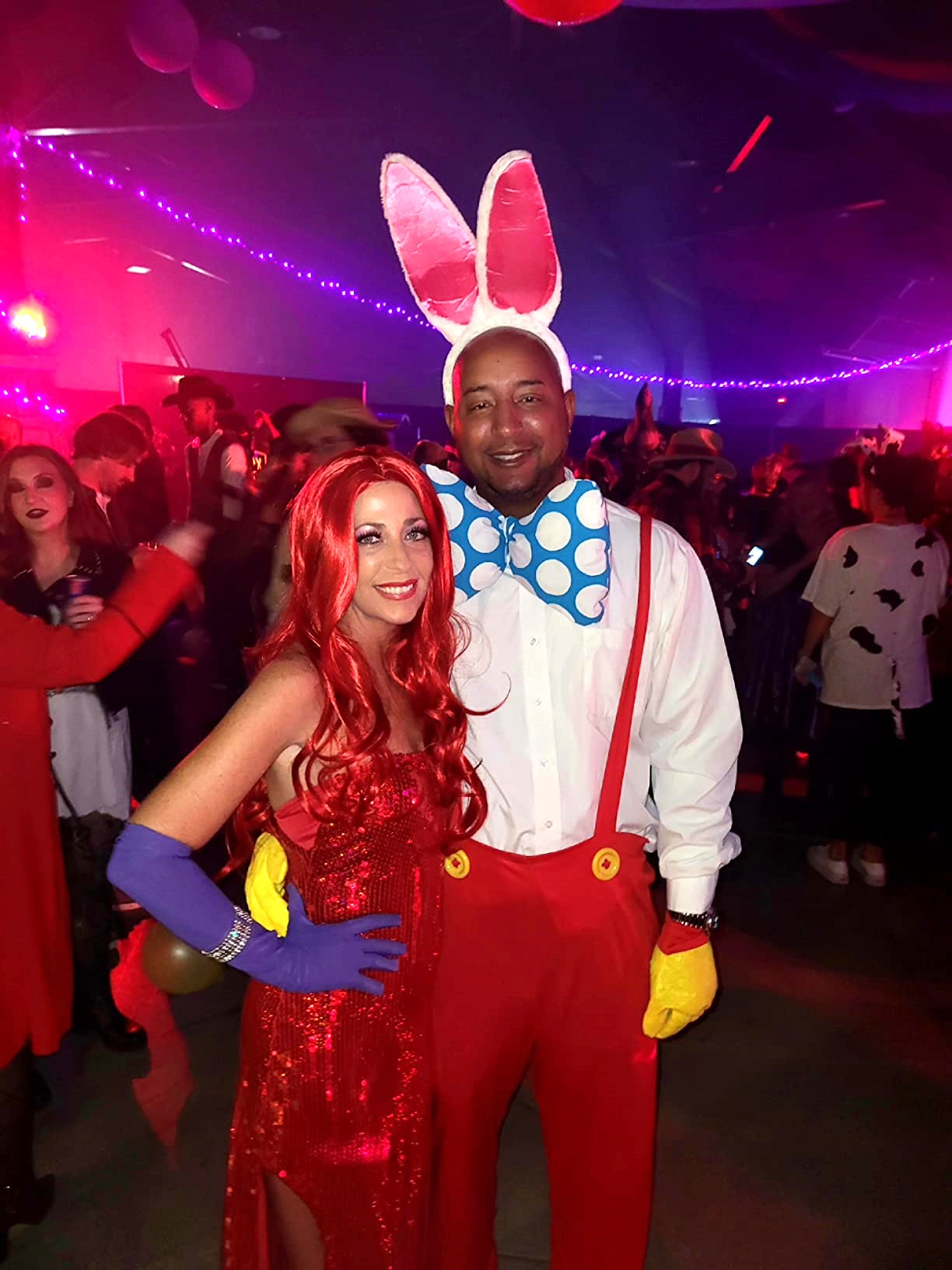Disney couple costumes Jessica Rabbit and Roger Rabit
