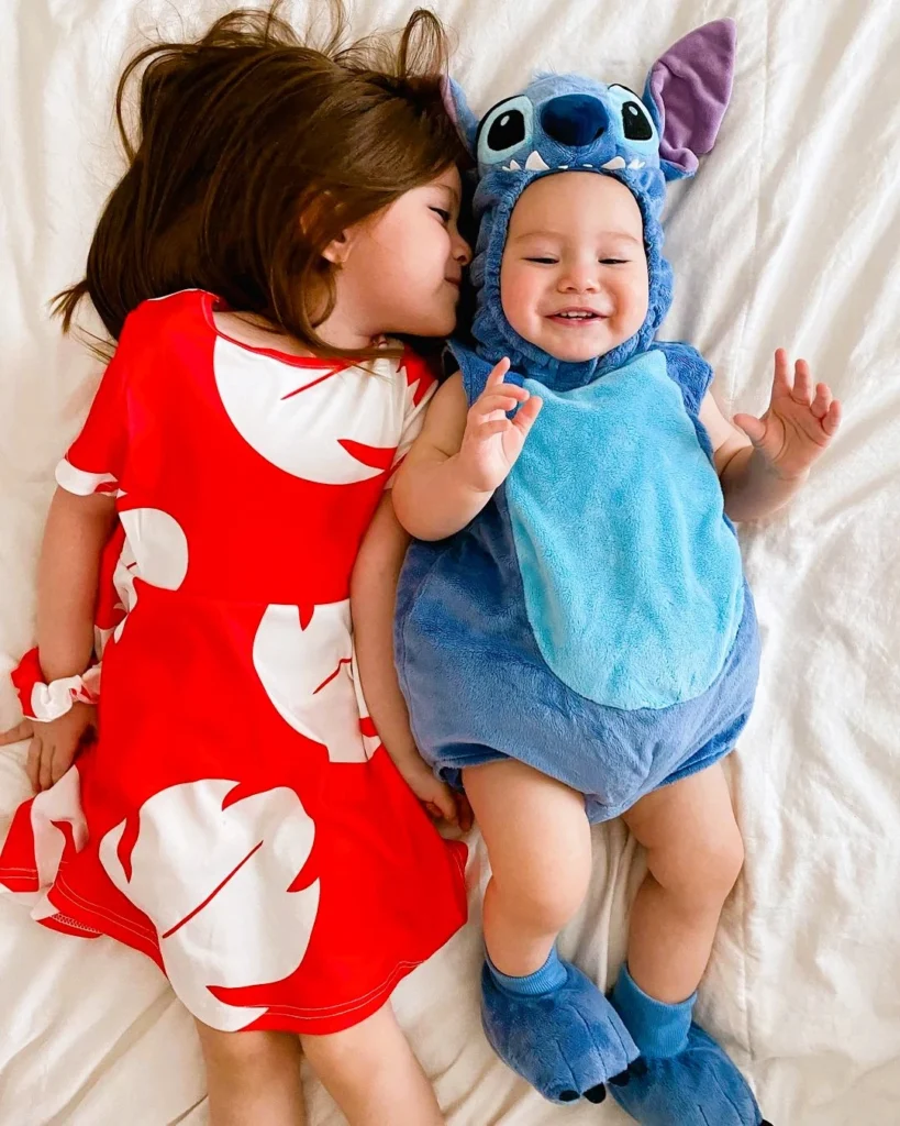 Disney sibling costumes for sister and baby brother