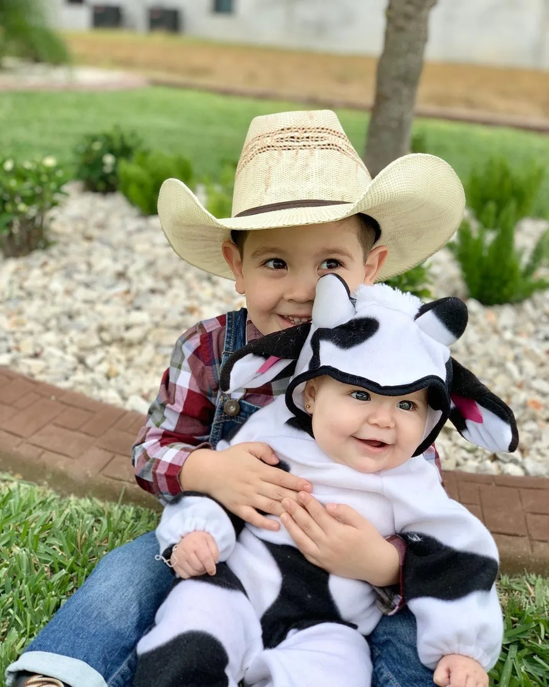 older brother baby sibling Halloween costumes farmer and cow