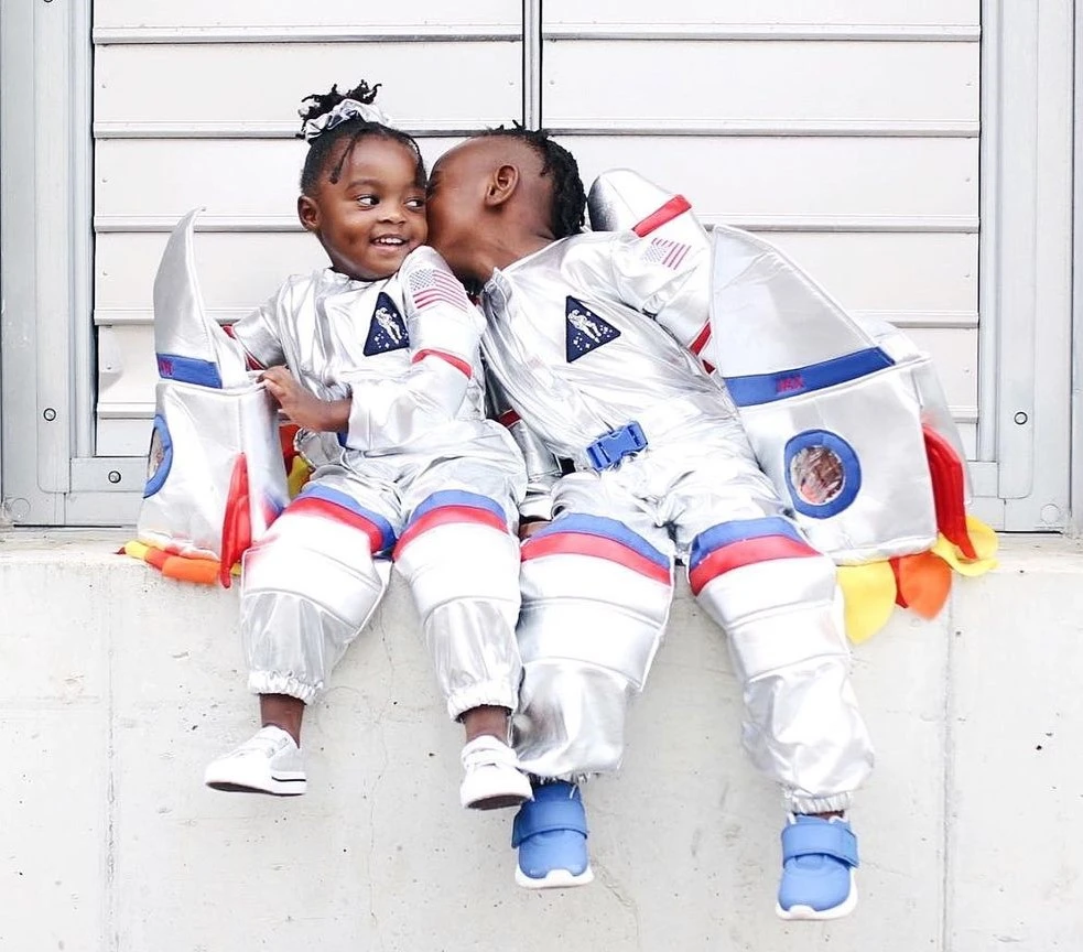 toddler sibling Halloween costumes Astronauts 