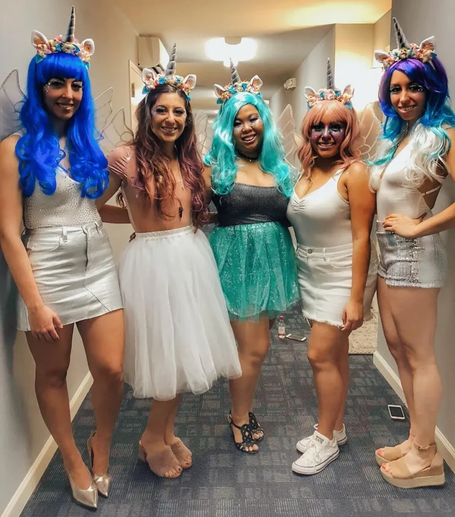 DIY group Halloween costumes for girls + unicorn DIY costumes