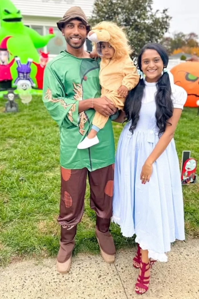 family of 3 Halloween costumes + family Wizard of Oz costumes