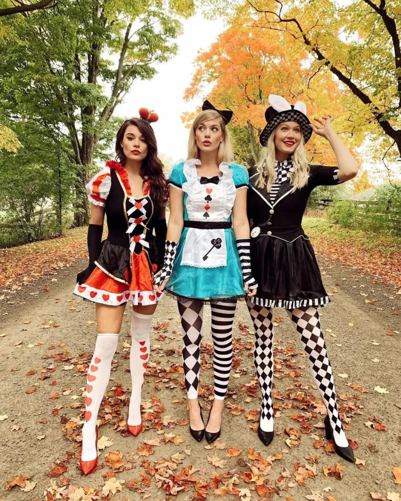 female group costumes Alicen in Wonderland