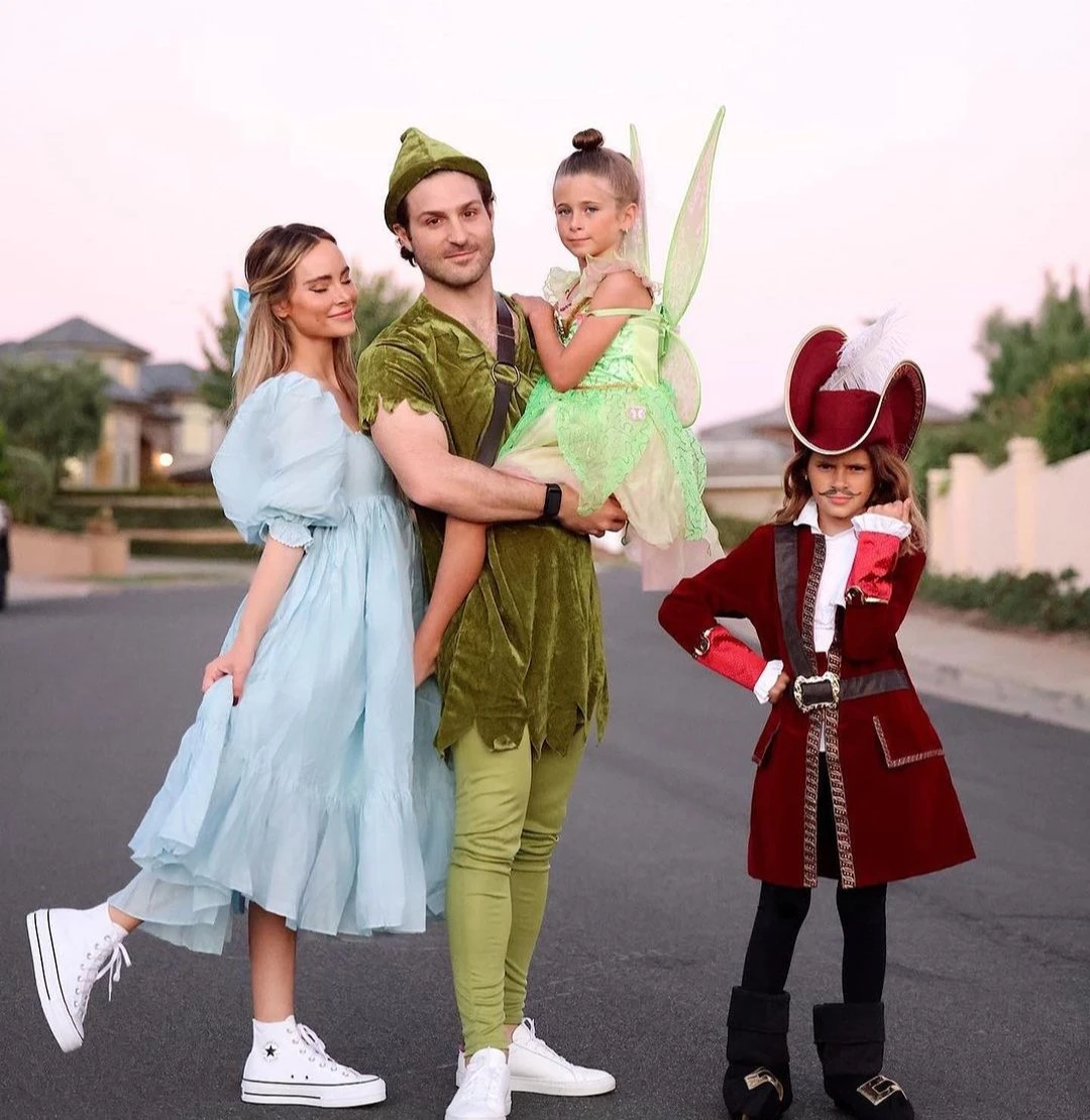 Disney family Halloween costumes Peter Pan