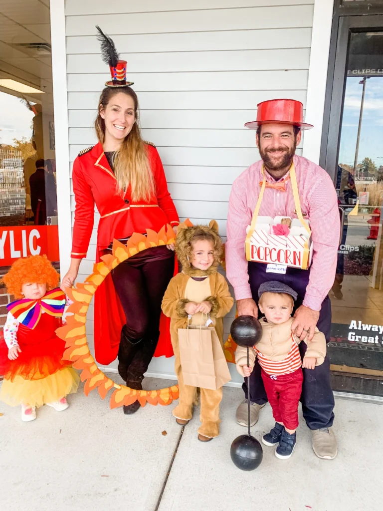 12 Creative and Fun Family Circus Costume Ideas